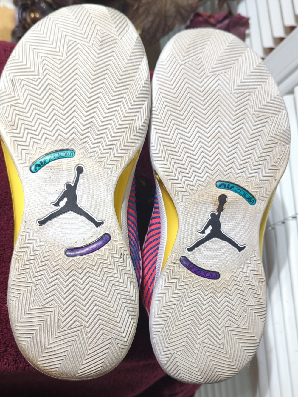 Jordan Men's XXXV Multicolor 10.5  Basketball Shoes in Pink, Turquoise & Yellow - Picture 11 of 12